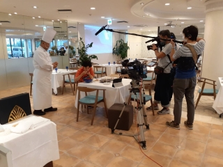 テレビ岸和田5じやん！で「Marina」生放送の撮影